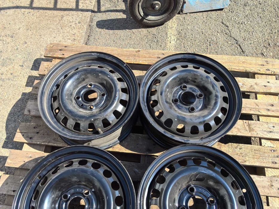 14 цола 4 х 100 мм Опел Корса и други - 5,5 Инча / ЕТ 39 - НОВИ