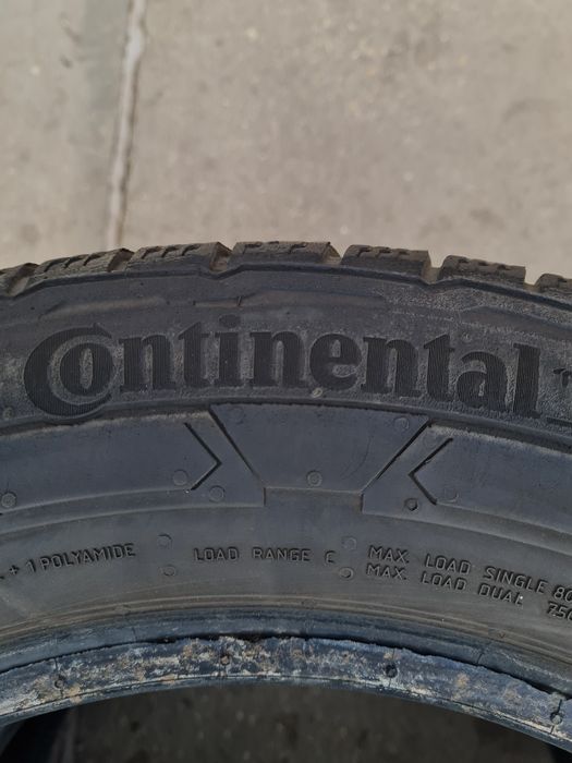 Зимни гуми 2 броя за Бус CONTINENTAL VanContactWinter 205 60 R16С дот 3122