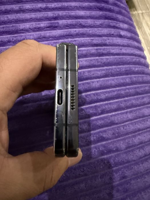 Samsung Galaxy Z Fold 5