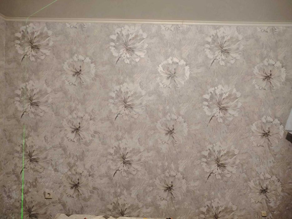 Поклейка обоев 6 тыщ рулон