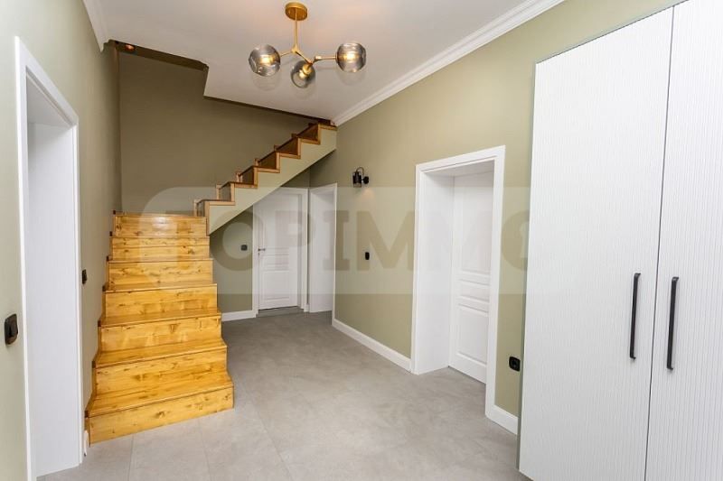 Продава се Къща в Каварна - 234 кв.м за 1411 €/кв.м - Снимка #3