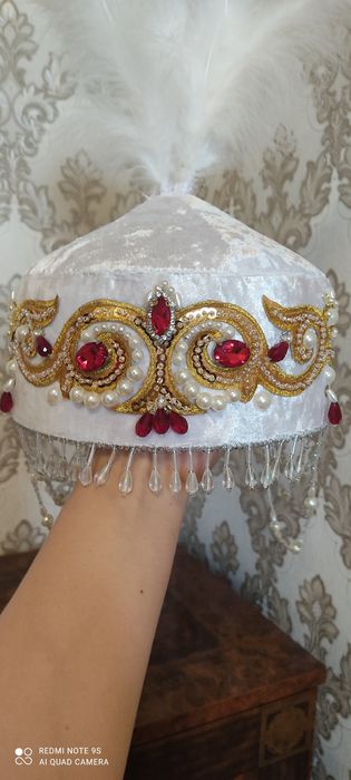 Сәукеле сатылады