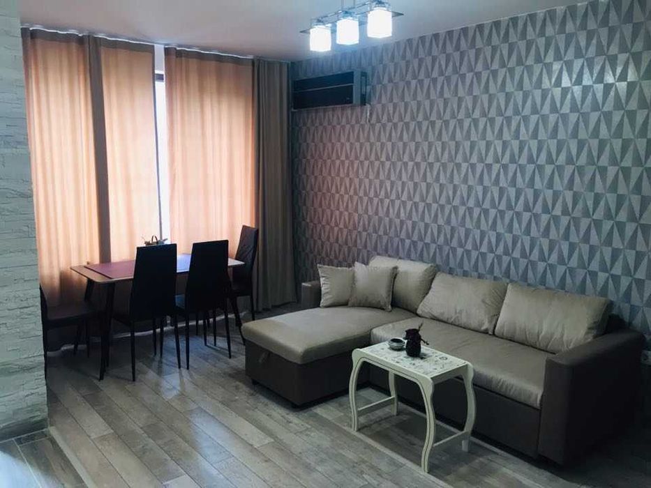 Дава се под наем Двустаен апартамент в Бургас, Зорница - 60 кв.м за 210 € - Снимка #7