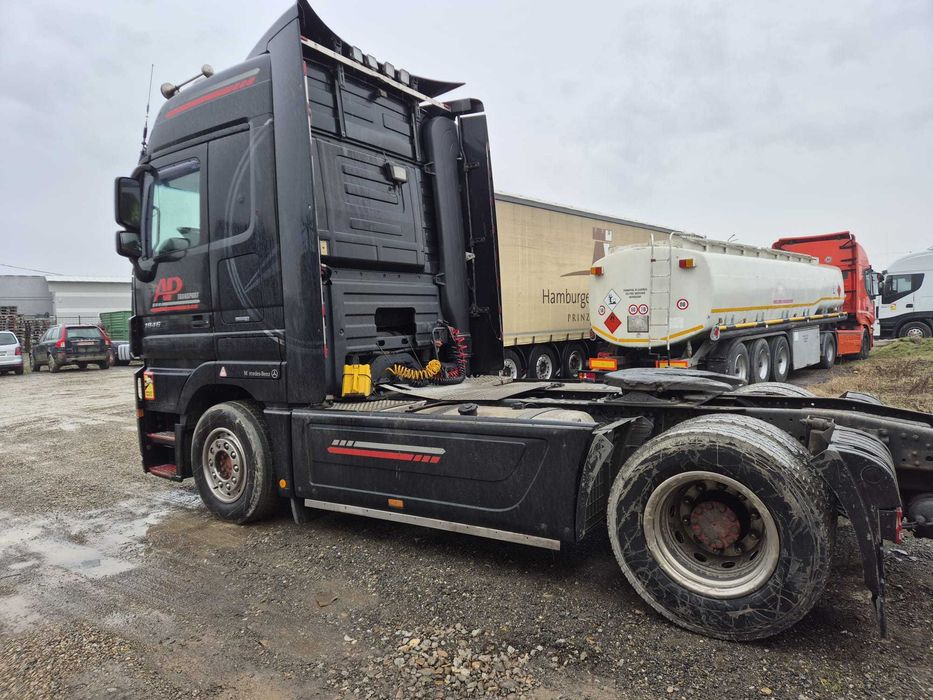 Vand Mercedes Actros 1846 mp3 an 2011+Semiremorca Schmitz  stand 2008