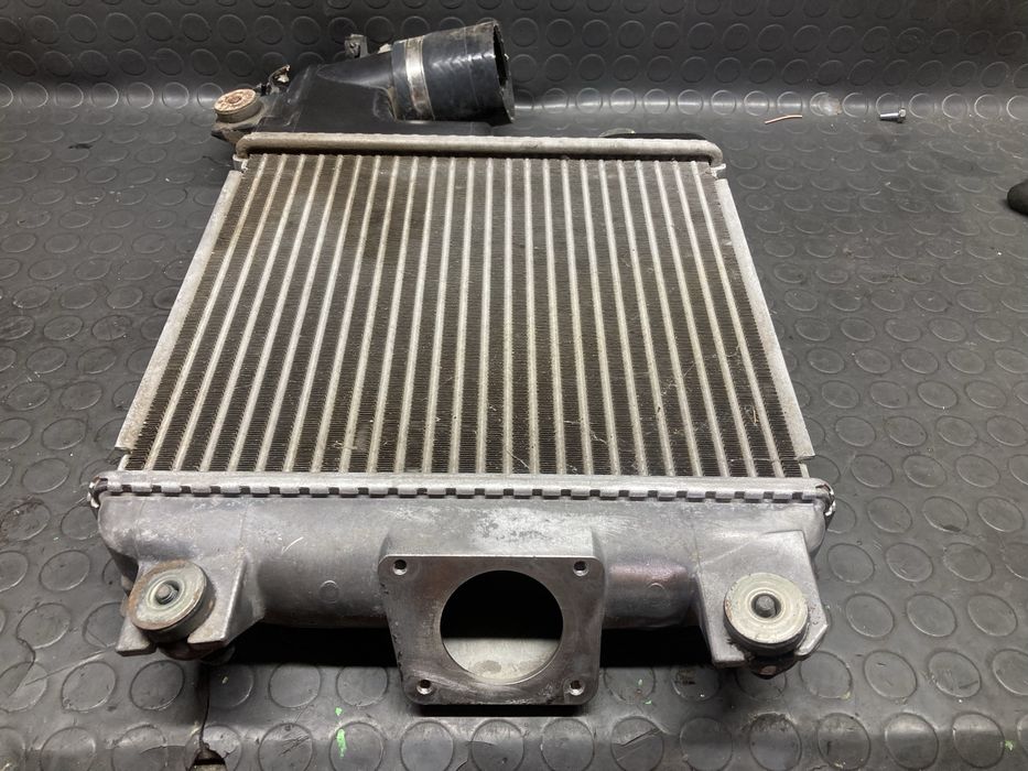 Интеркулер за тойота ланд крузер J120/toyota land cruiser J120 03-08г