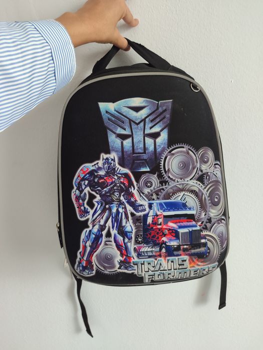 Продам школьный рюкзак.