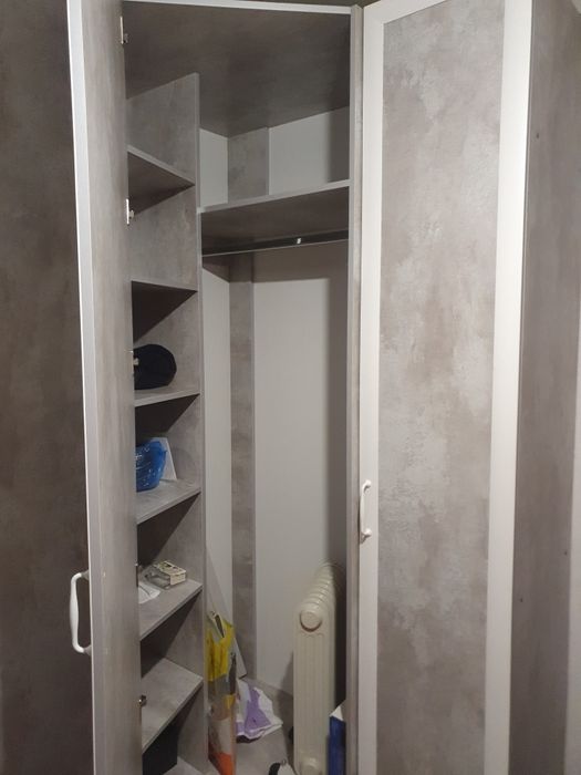 Продам шкаф светло серый