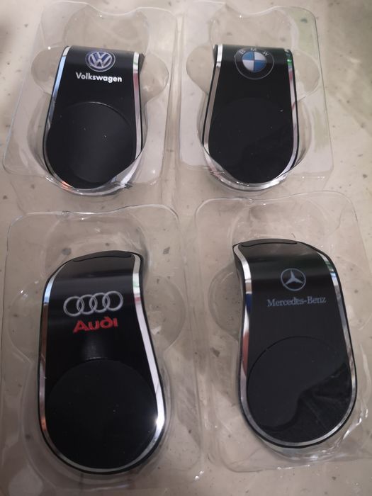 Магнитна стойка за телефон с VW лого