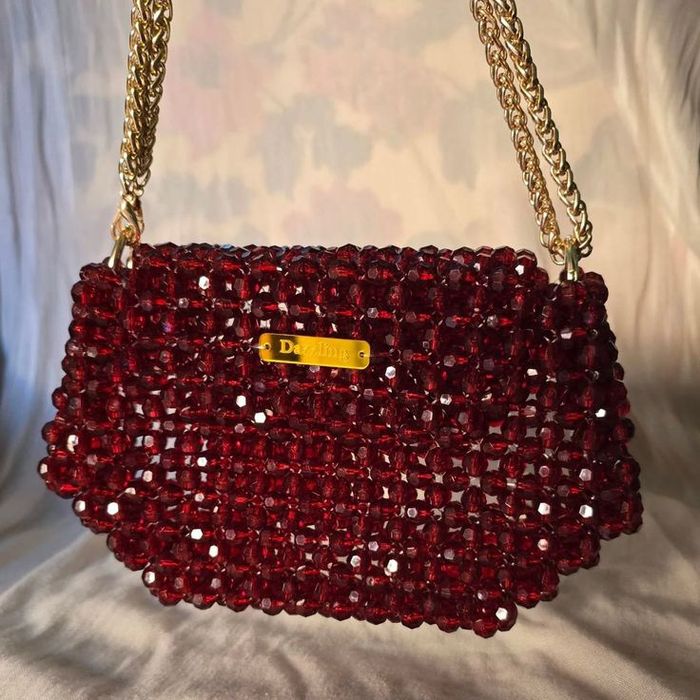 Munchoq va durdan yasalgan sumkalar