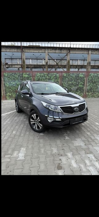 KIA Sportage 2010 — imagine 2