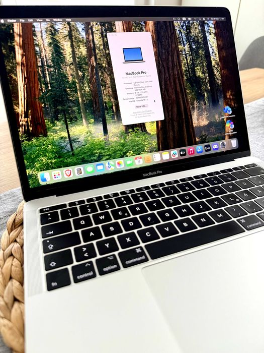 Macbook Pro Mid 2017 / Intel Core i5 2.3GHz / 8GB / 128GB SSD / MacOS Sequoia 15.7.5