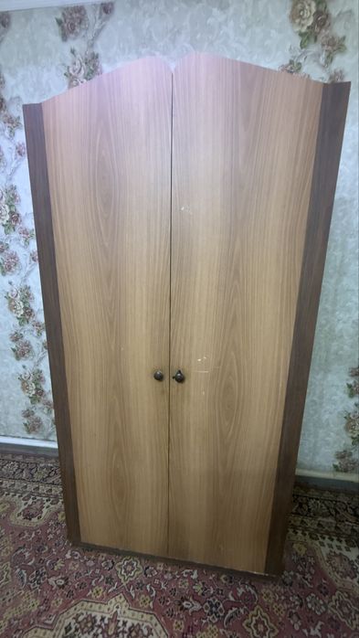 Отдам бесплатно шкафы и мебель