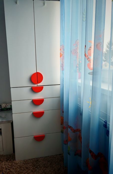 Vând dulap pt copii