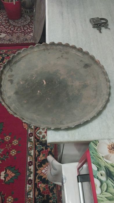 Большие винтажные подносы и кувшины для декора или кухни