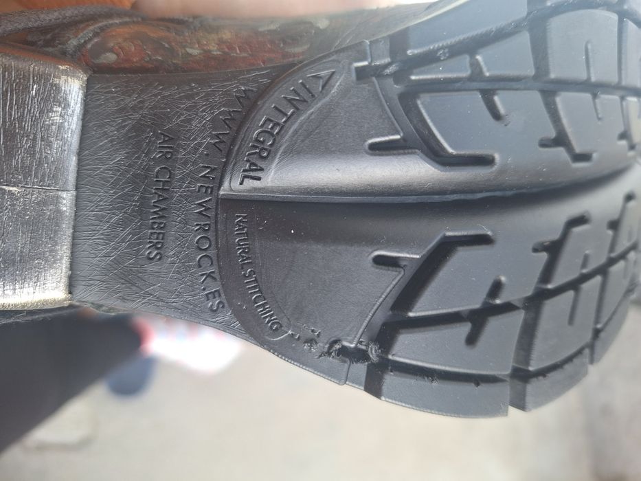 Дизайнерска дамска бота