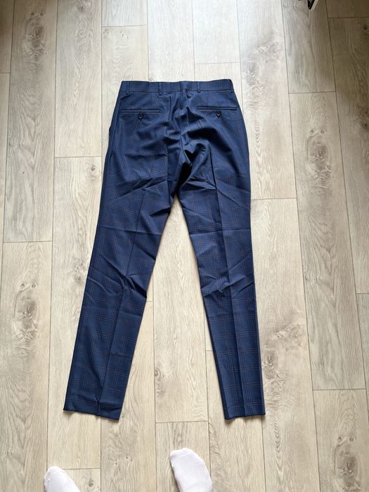 Костюм тройка классический