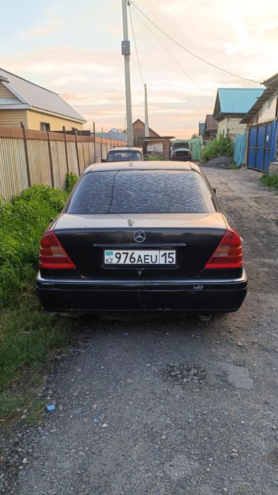 Продам мерседес 202 с180 в разбор