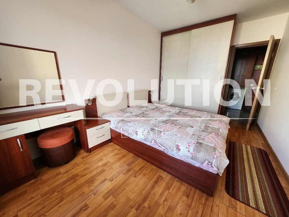 Двустаен апартамент в района на св. Константин и Елена!