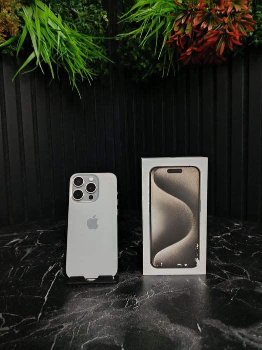 Noble Amanet - iPhone 15 Pro - Baterie 89% - Că Nou - Nimic Schimbat