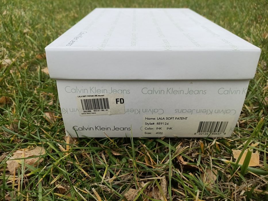 Нови 100% оригинални Calvin Klein Келвин Клайн