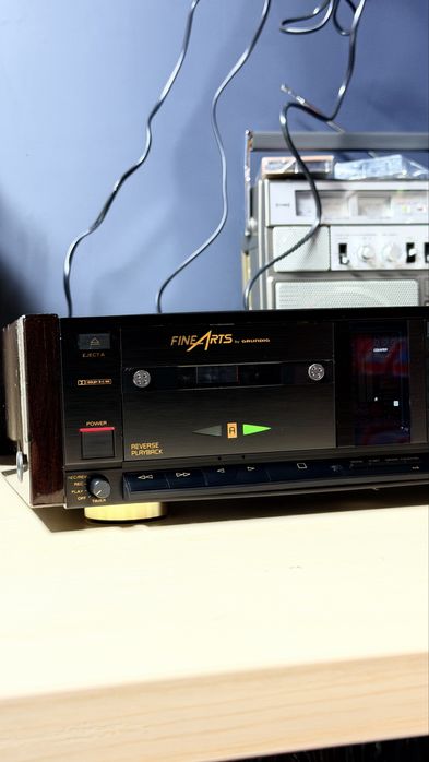 Deck Dublu High-End Grundig Fine Arts CCT-903 • Laterale Originale din Lemn-Se Vinde ca Defect-Panou Frontal și Role Presoare în Stare foarte bună!