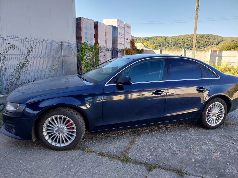 Vând Audi A4 model B8