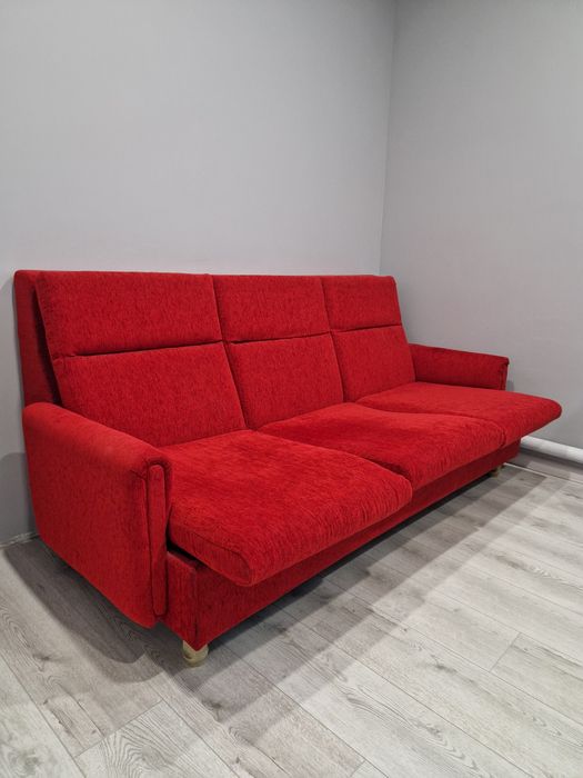 Холова гарнитура, диван, фотьойли, табуретки