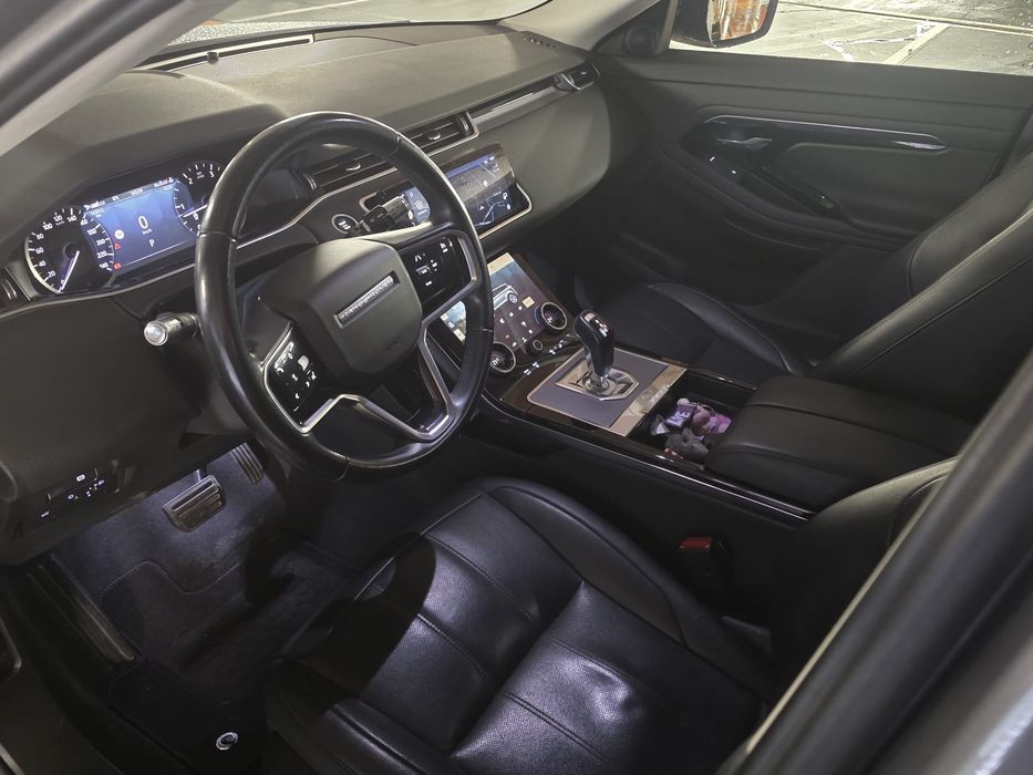 Vand Range Rover Evoque 4x4 - 2021 - IMPECABIL