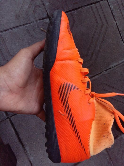 Футболни обувки на NIKE