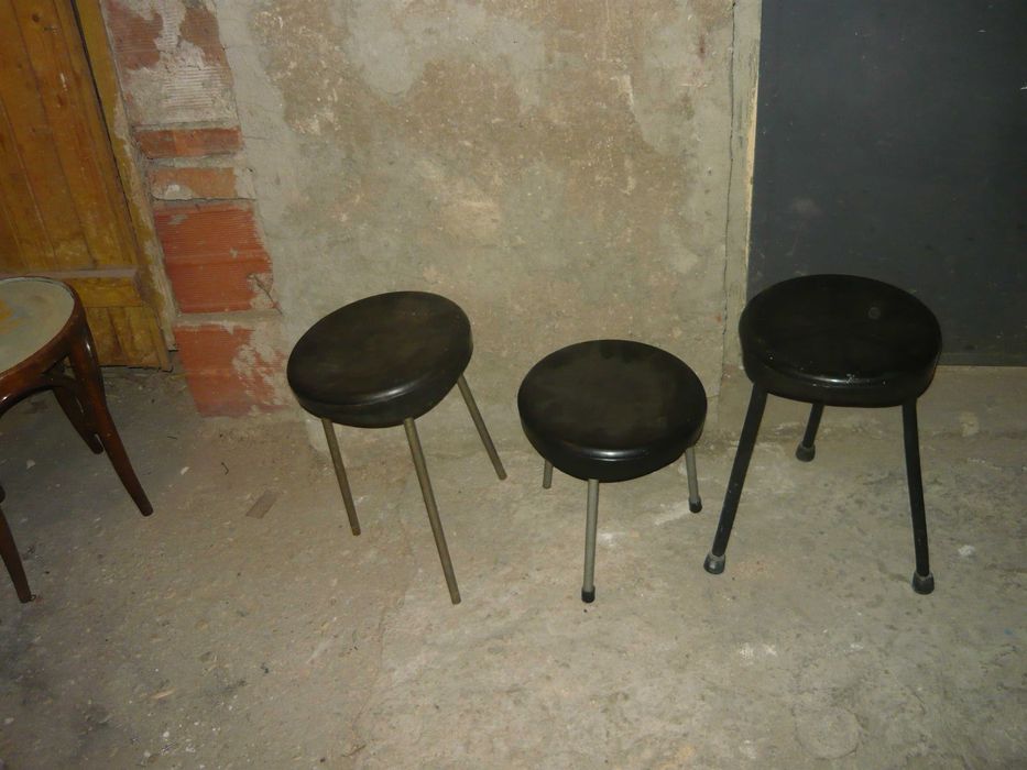 Столове и други неща Подарък шкаф