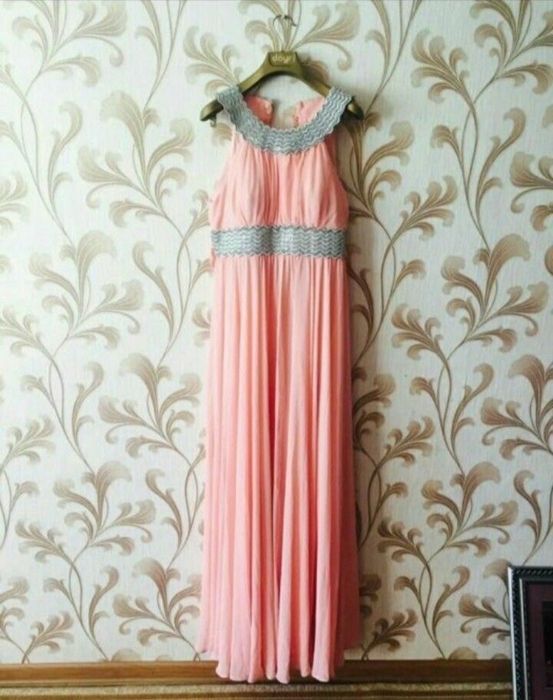 Платье 5000 ТГ .