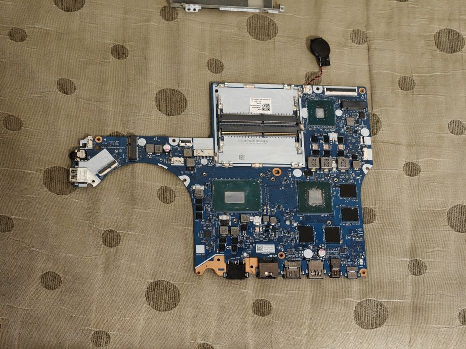 Legion Y530 на части