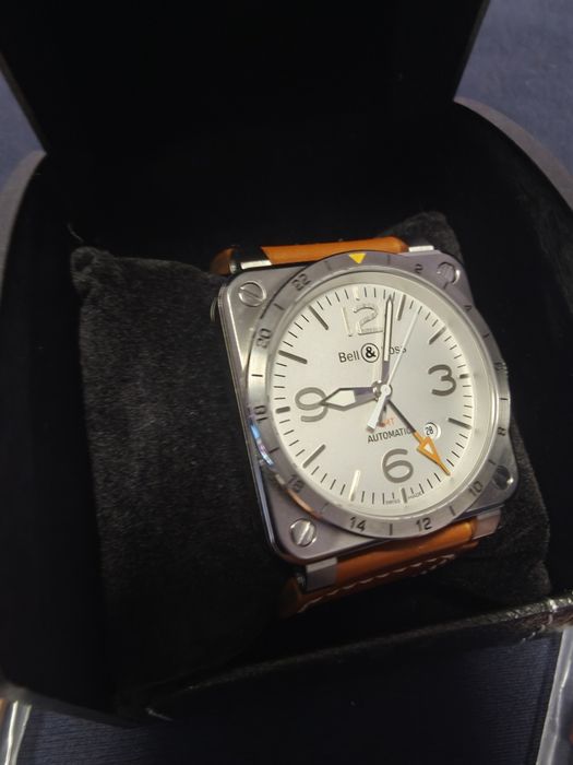 Часовник Bell & Ross BR03-93 GMT  + 2 кожени каишки
