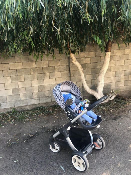 Продам коляску 2 в 1  STOKKE