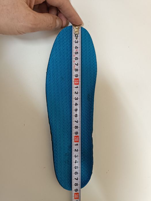 Продам горнолыжные ботинки 44. 45 размера