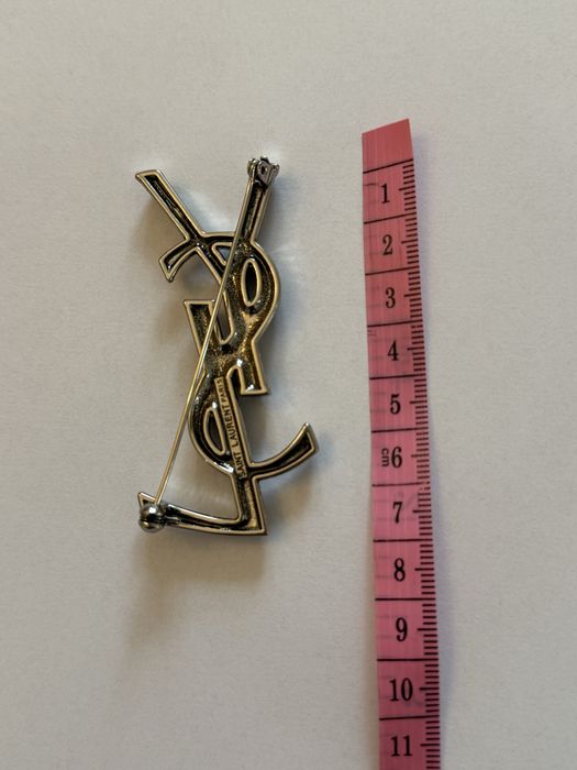 Brosa inspriptionata