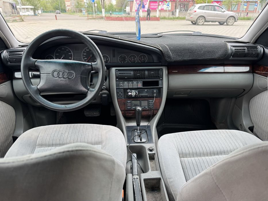 Ауди А6 автомат 2.6