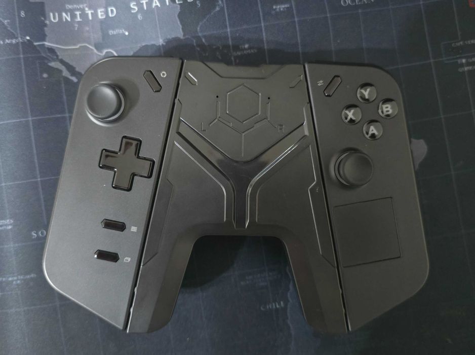 Игровая консоль Lenovo Legion Go