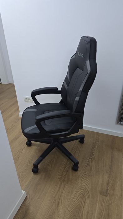 Scaun gaming+birou gaming