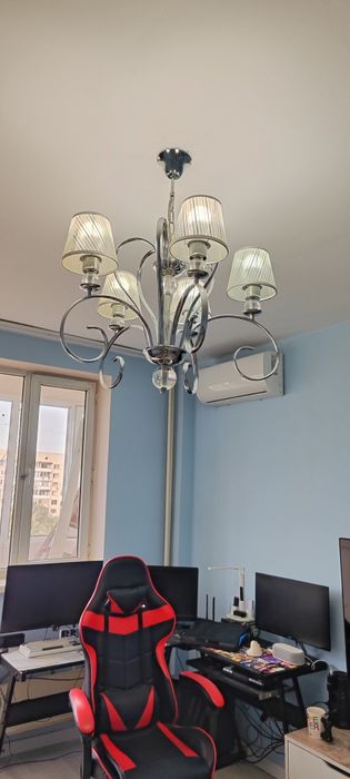 Продается Люстра