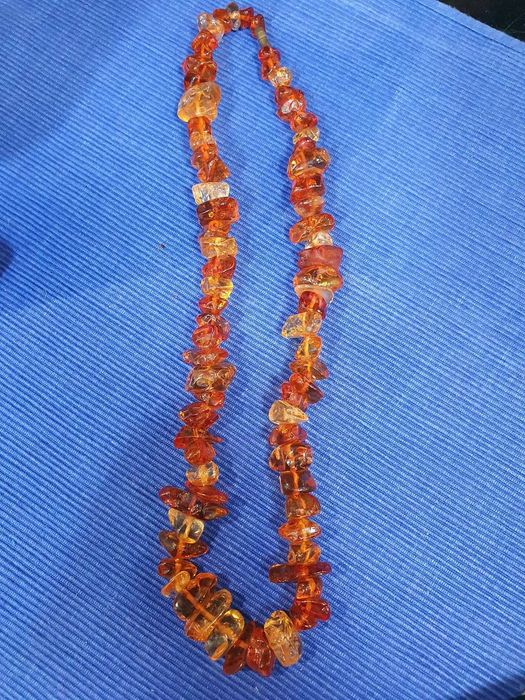 Кехлибарена огърлица  / Кехлибар