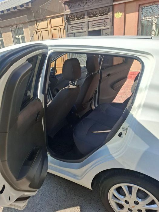 белый спарк продается