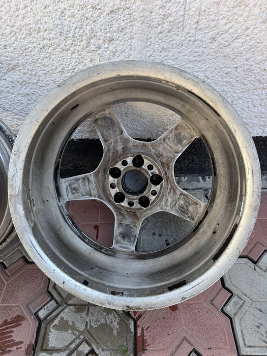 Продам диски от 211 AMG R18