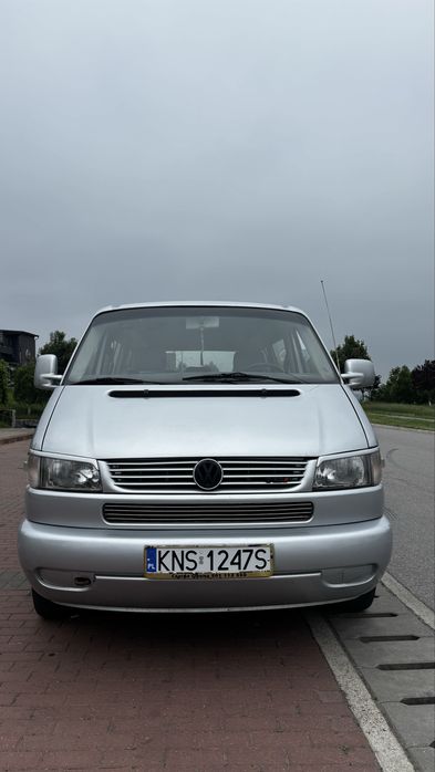 VW T4 Caravelle model lung 2.5 151CP