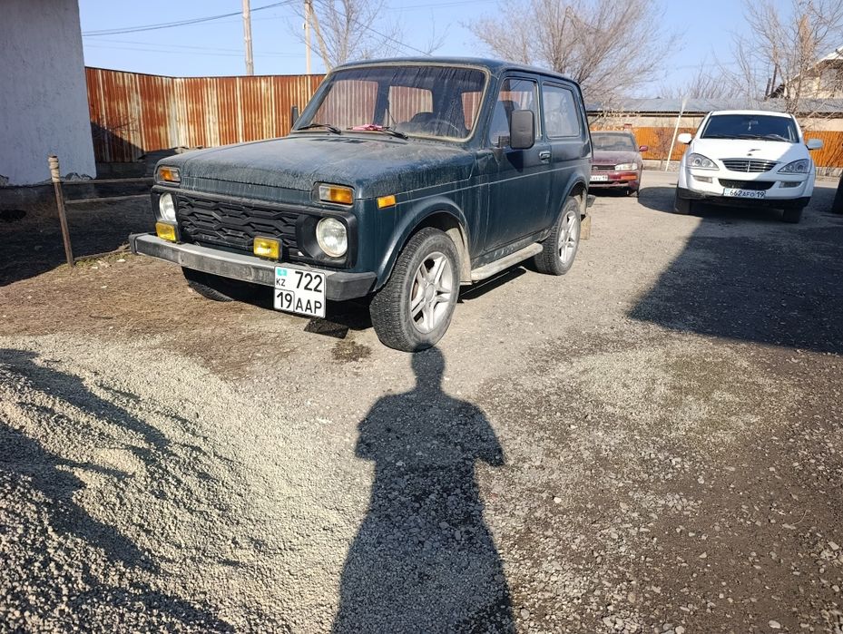 Продам Ниву с прицепом