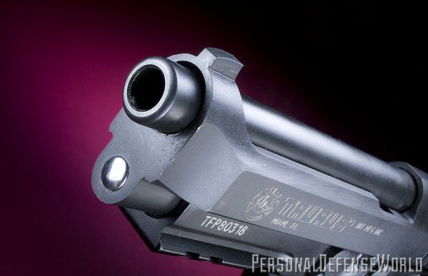 Pistol Airsoft FULL METAL KIT. AUTO BERETTA APX 5,6 Jouli+5 capsuleCO2