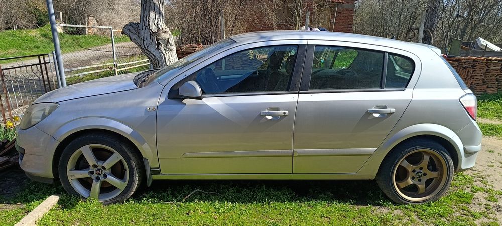 Опел Астра 1.9 дизел, пали има за смяна съединител.