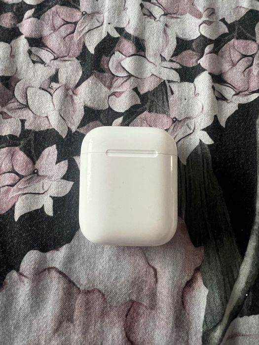 Слушалки AirPods 2nd generation