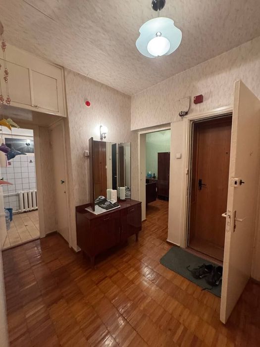 3 ком. квартира, 3/4/4. Спутник 7 (Сергели). Дом кирпичный.