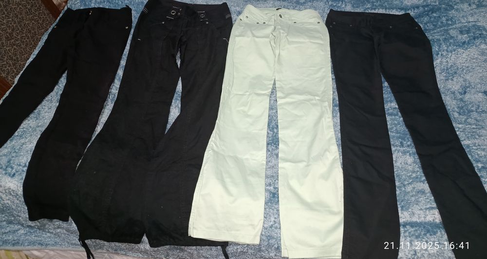 Джинсы -брюки женские.